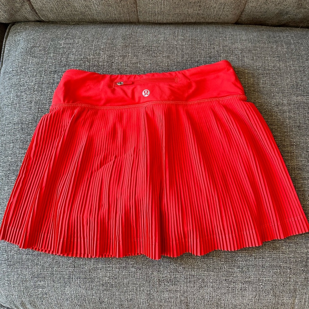 Lululemon Pleat to Street Mid-Rise Skirt - Women’s size 4
